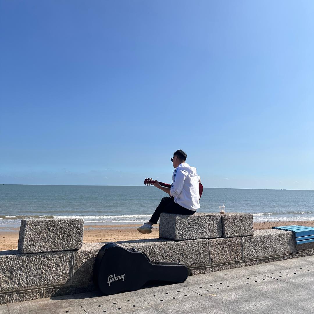 梅球王不摇滚🎸