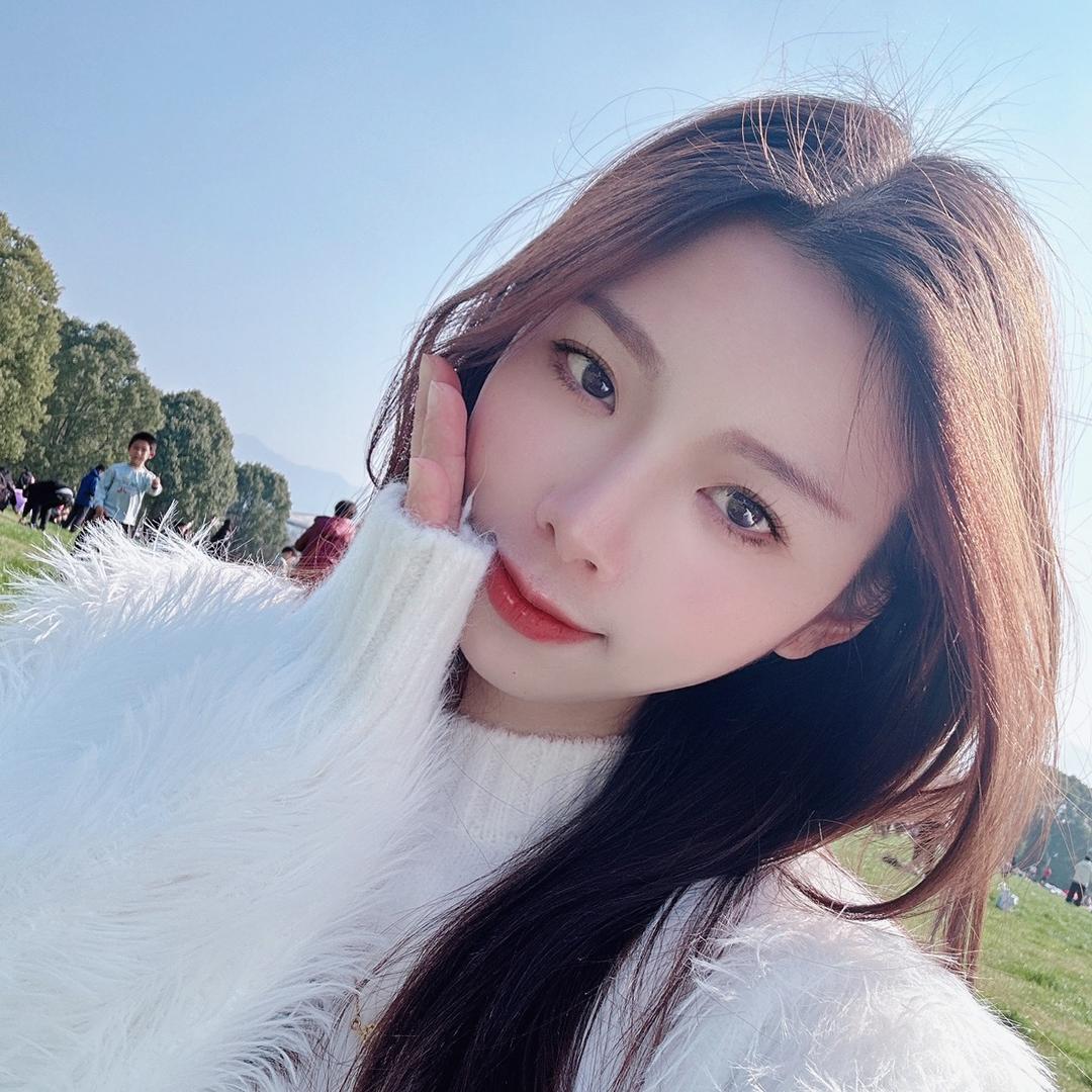 李菇凉🙈🙈