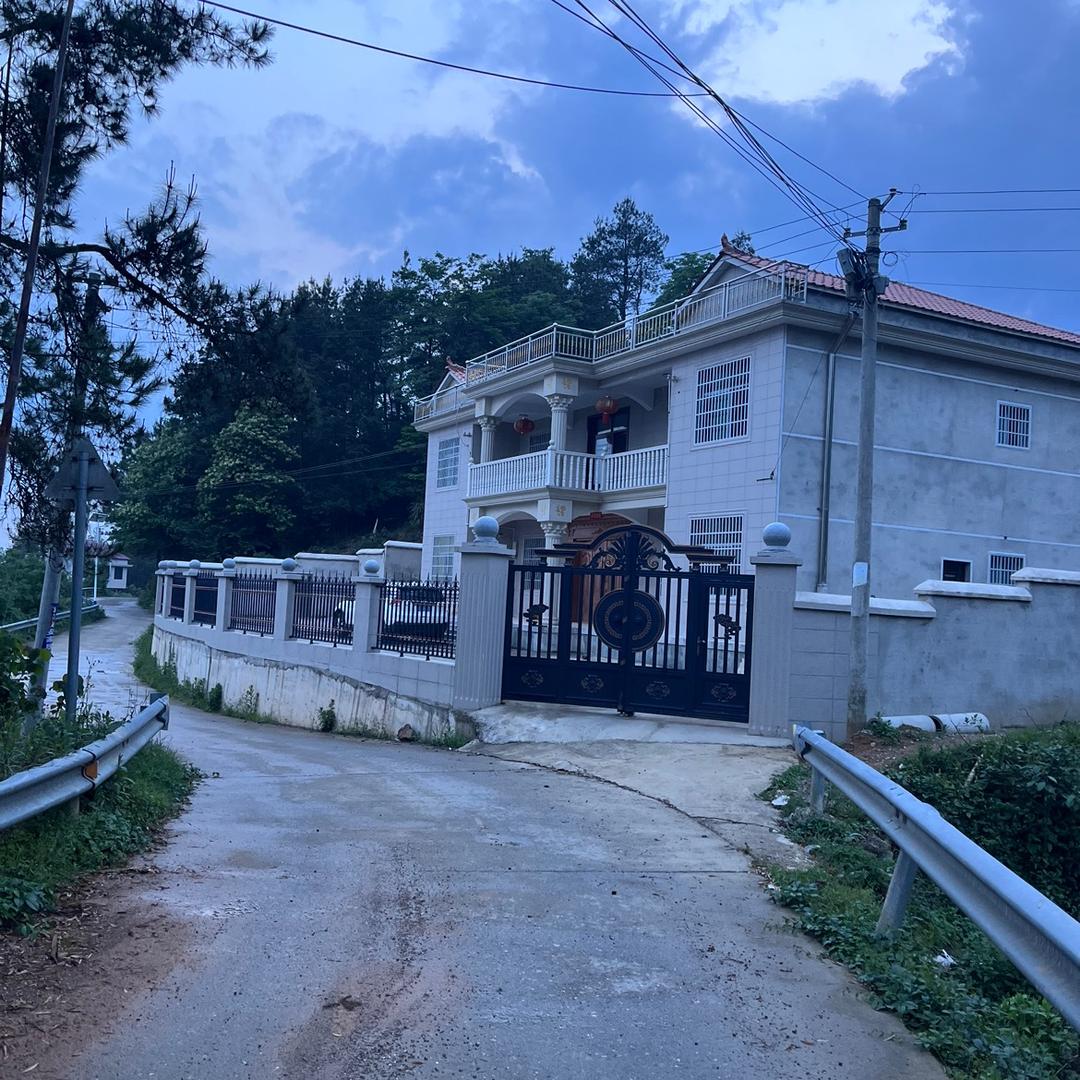 打工老头百货商行