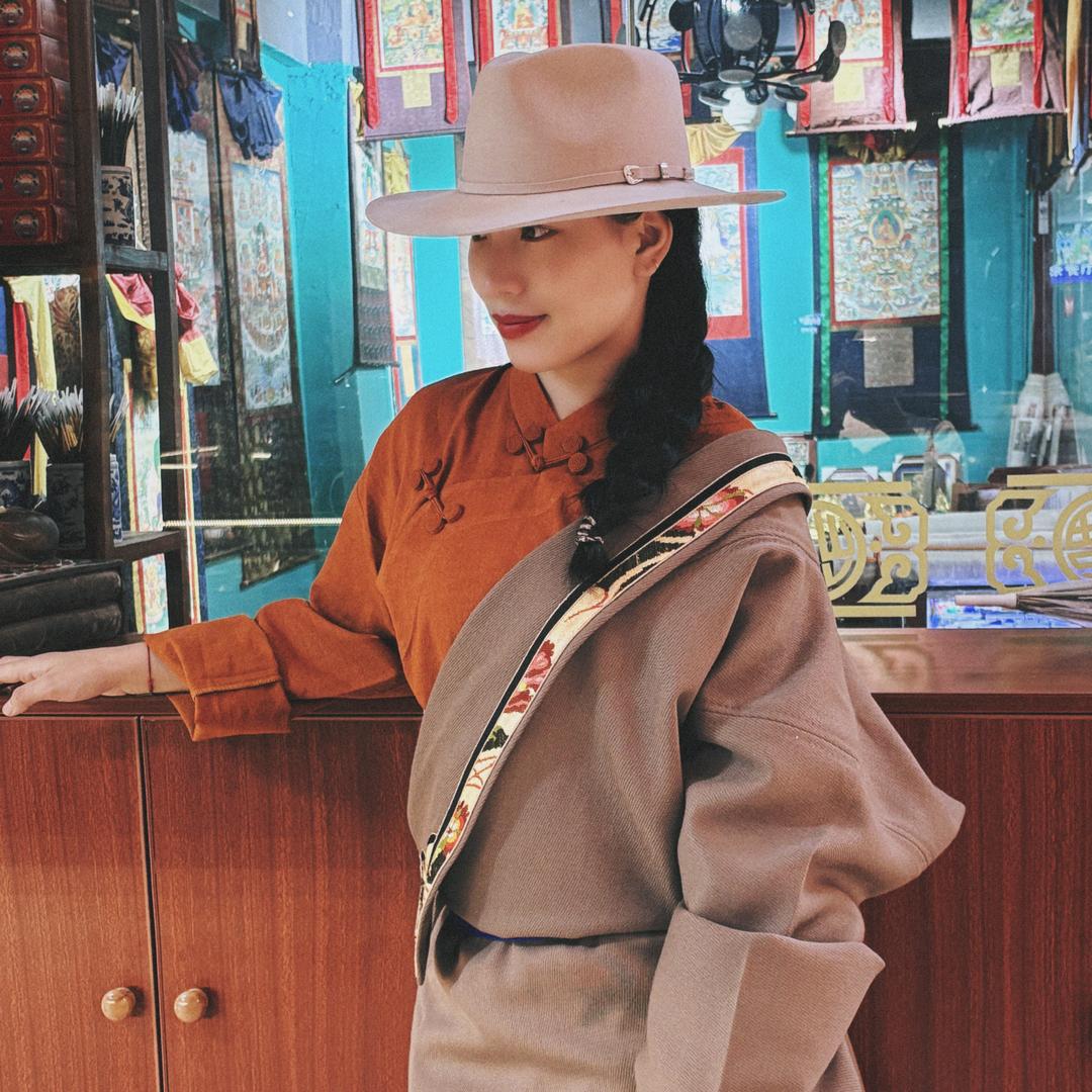 农家姑娘服饰店