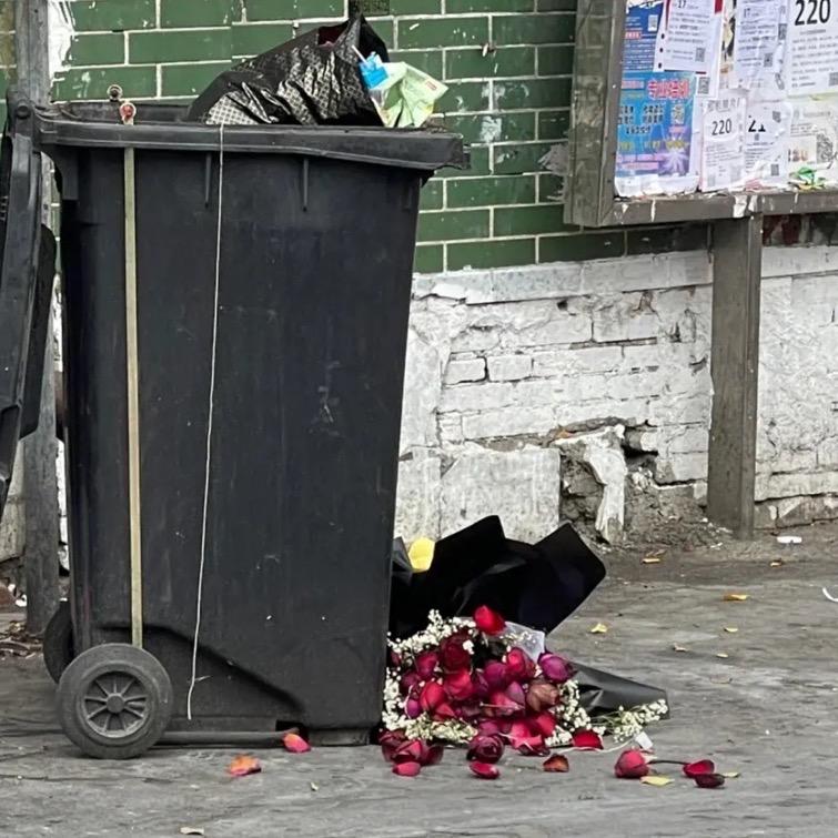 我以长矛为誓所有背叛者都得死