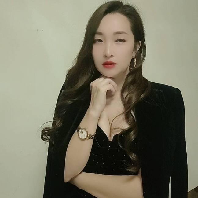 离婚的女人最怕伤。