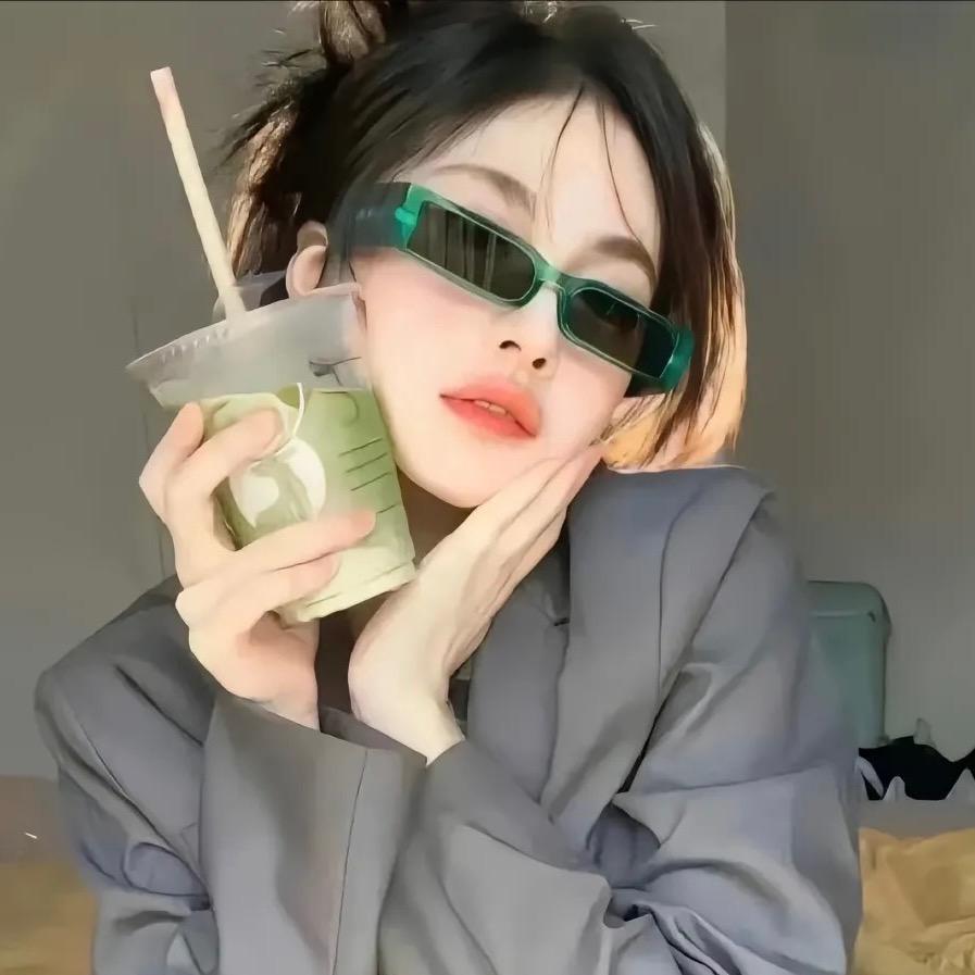 小武吃不饱～