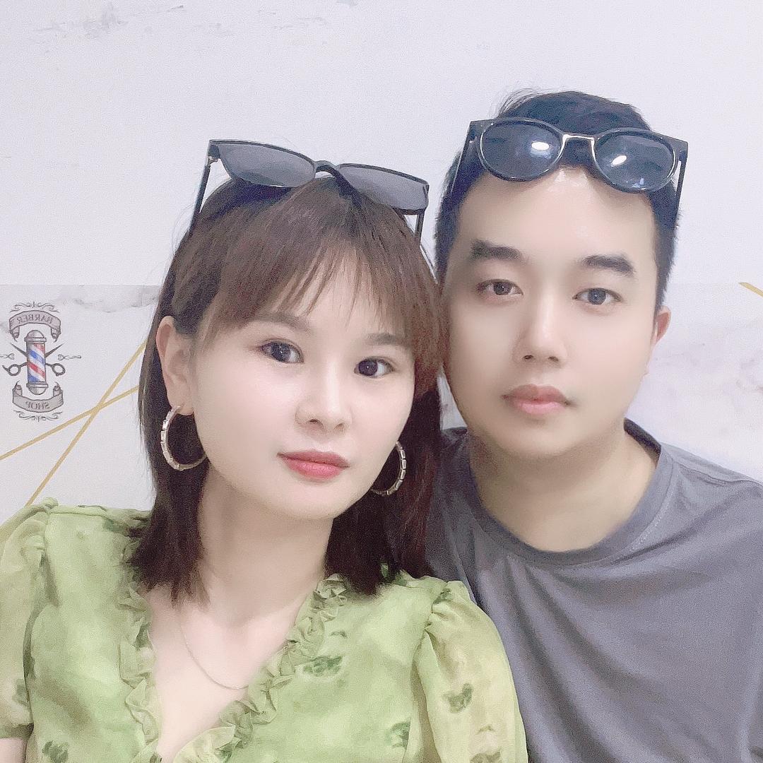 小郑夫妻👭
