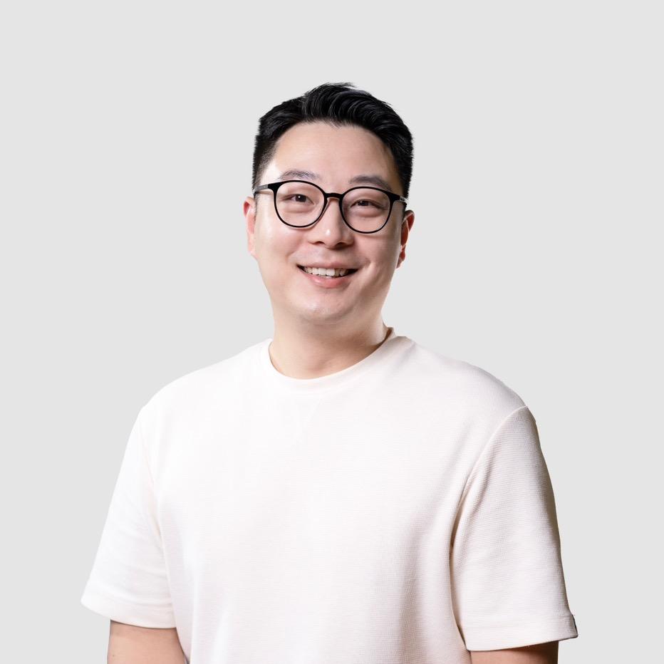 柏然