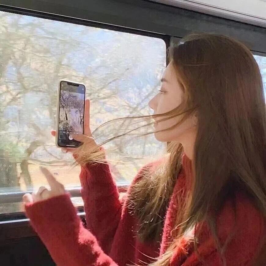 潇潇呀  ！