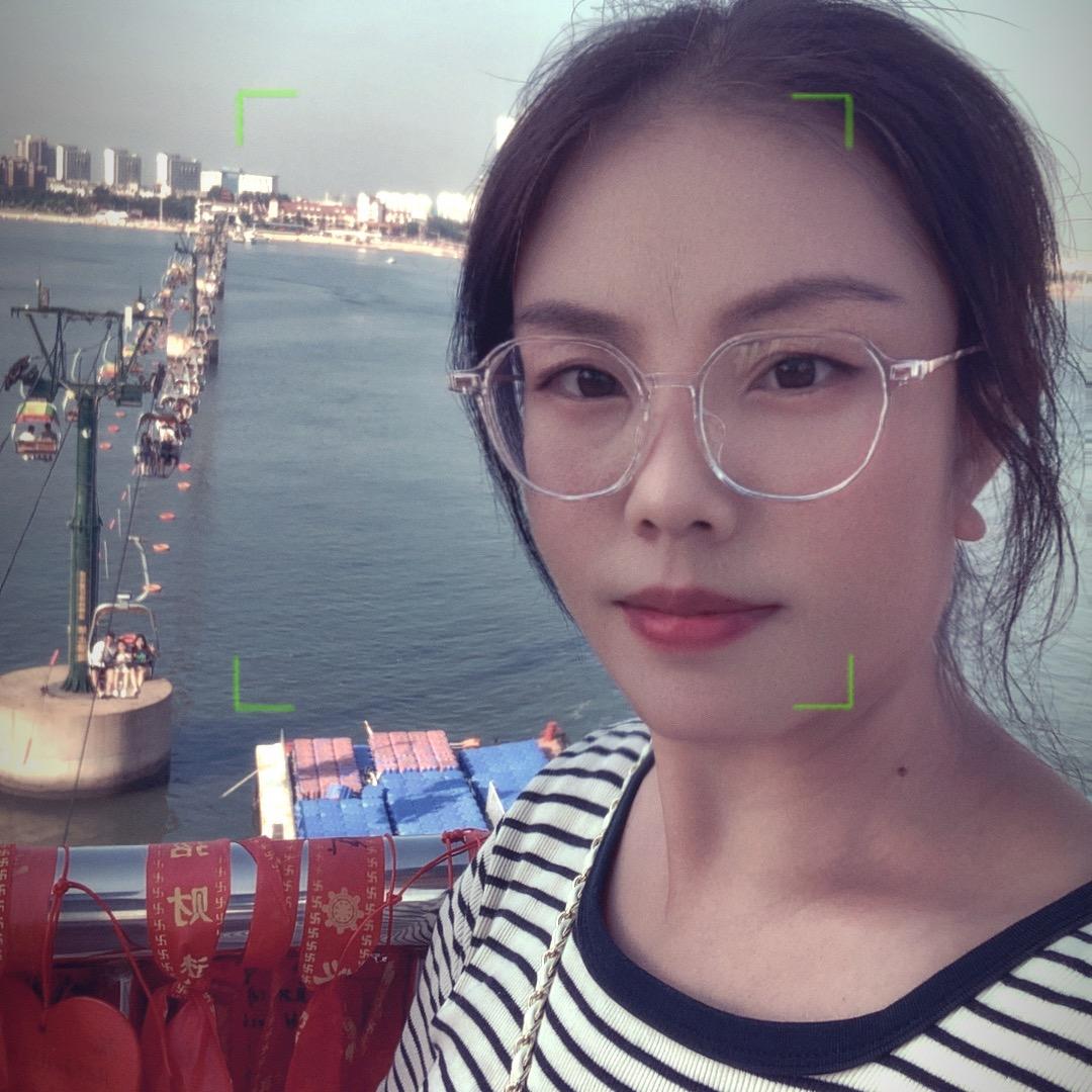 爱笑的眼睛👀