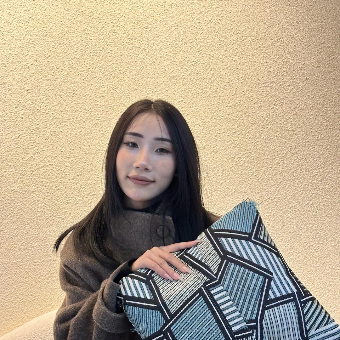 江安美甲芳芳