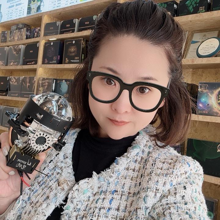 佳木斯明选车灯一姐