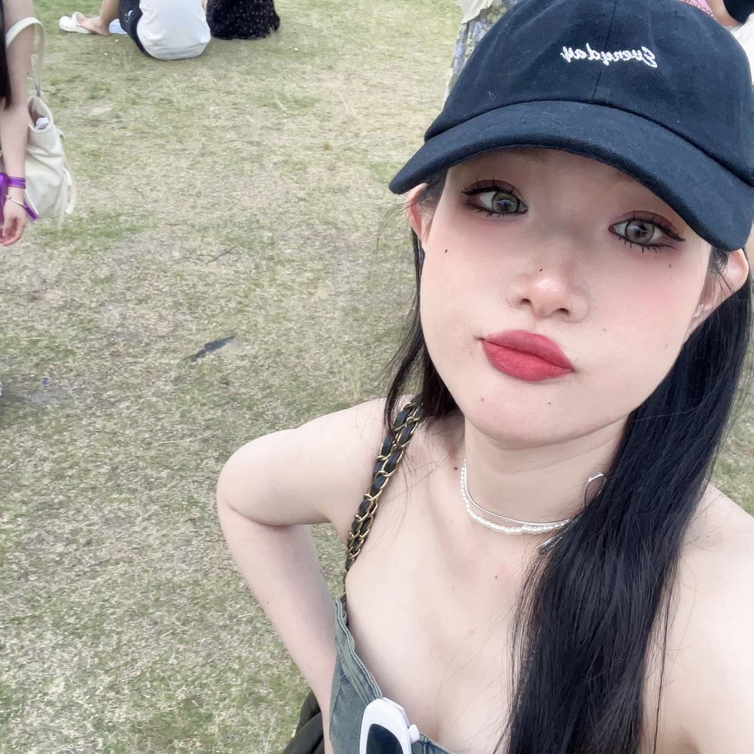 张张睡不醒（梨形身材）