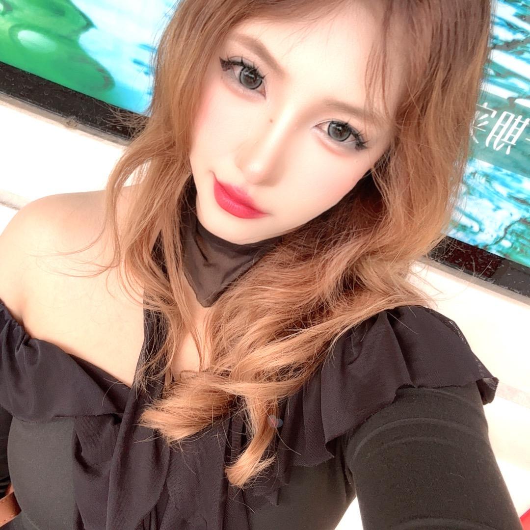 爱吃香菜。