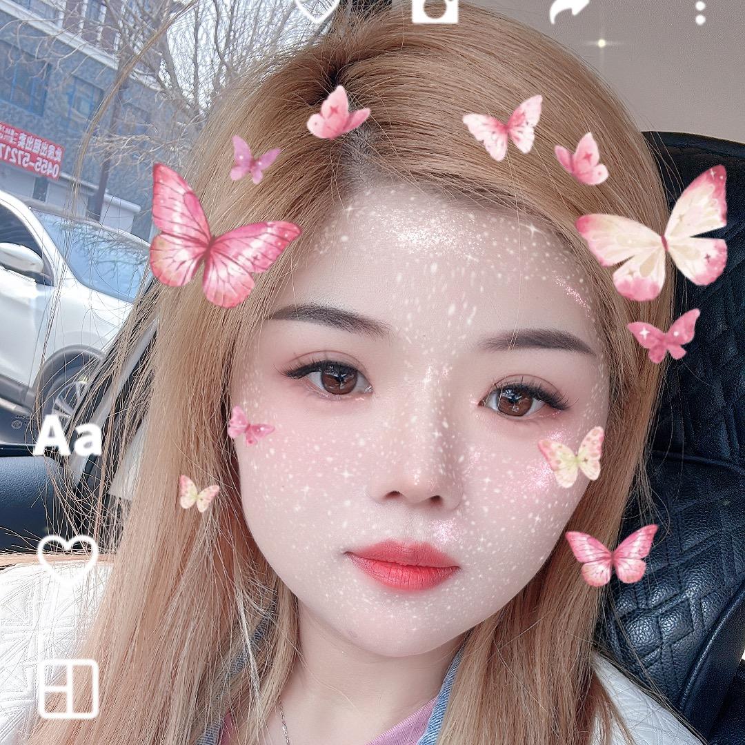 凸凸小姐，