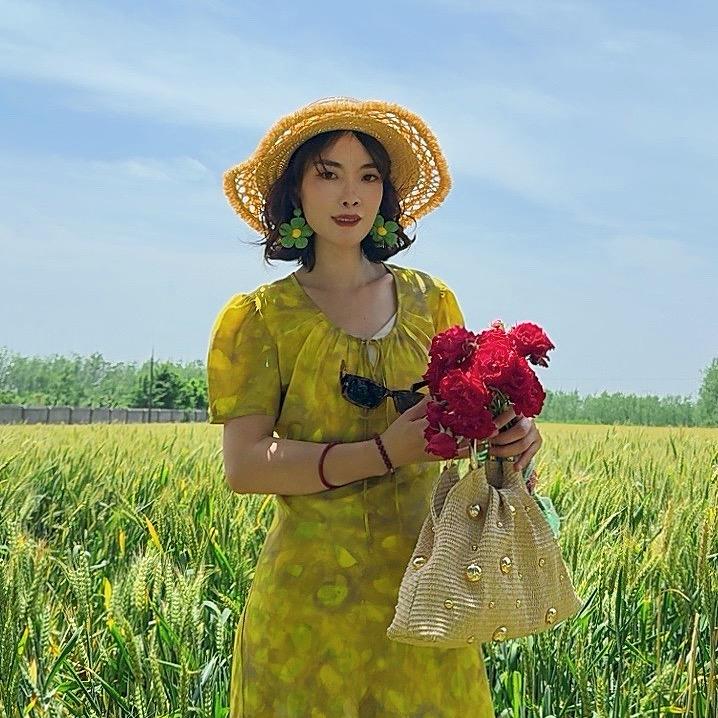 潜江芝韵女装：芝枝