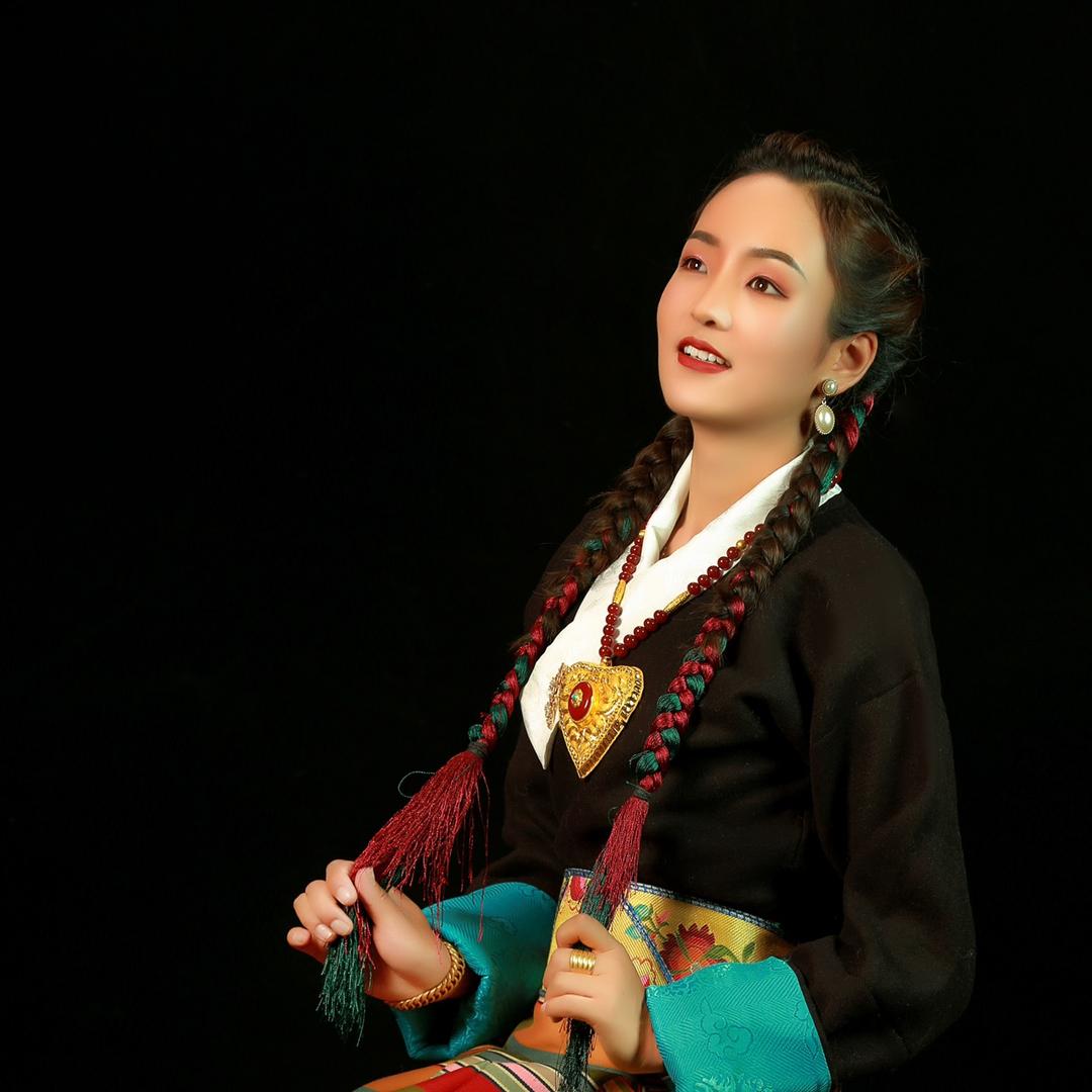 格桑玉美直播工作室1号