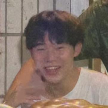 一条小何