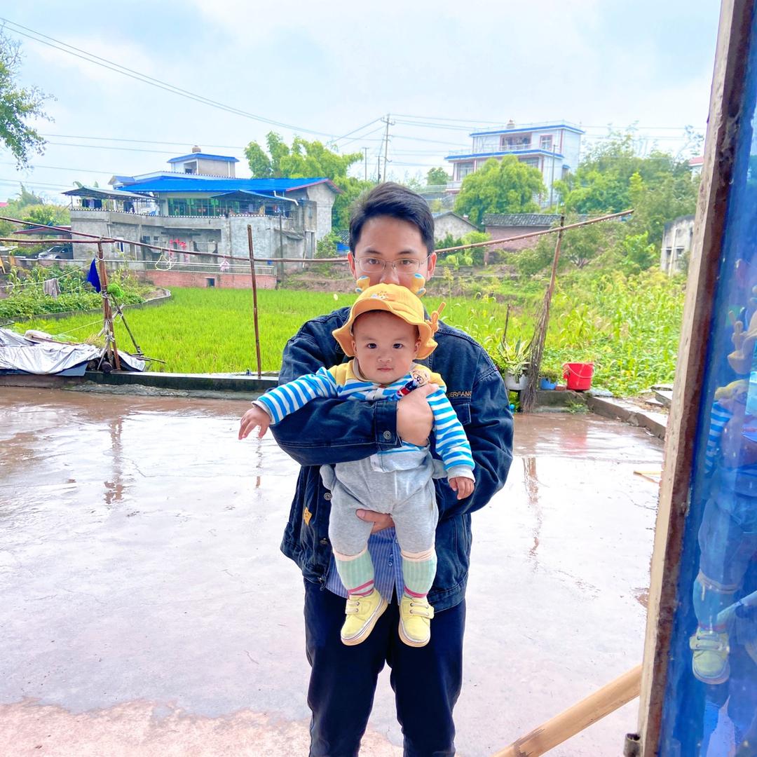 一只杨百万😇