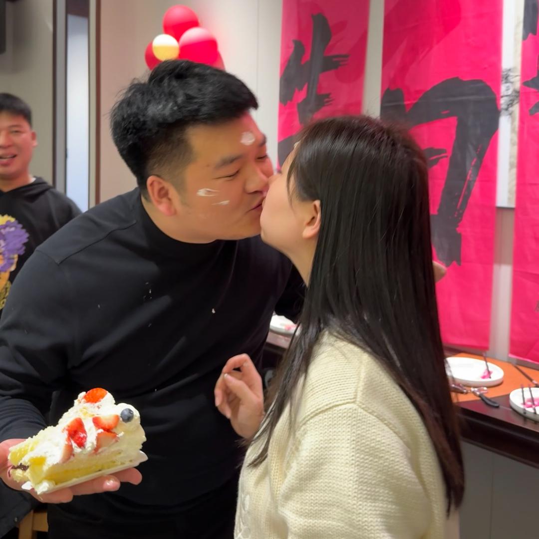 靳宝儿（华嫂）