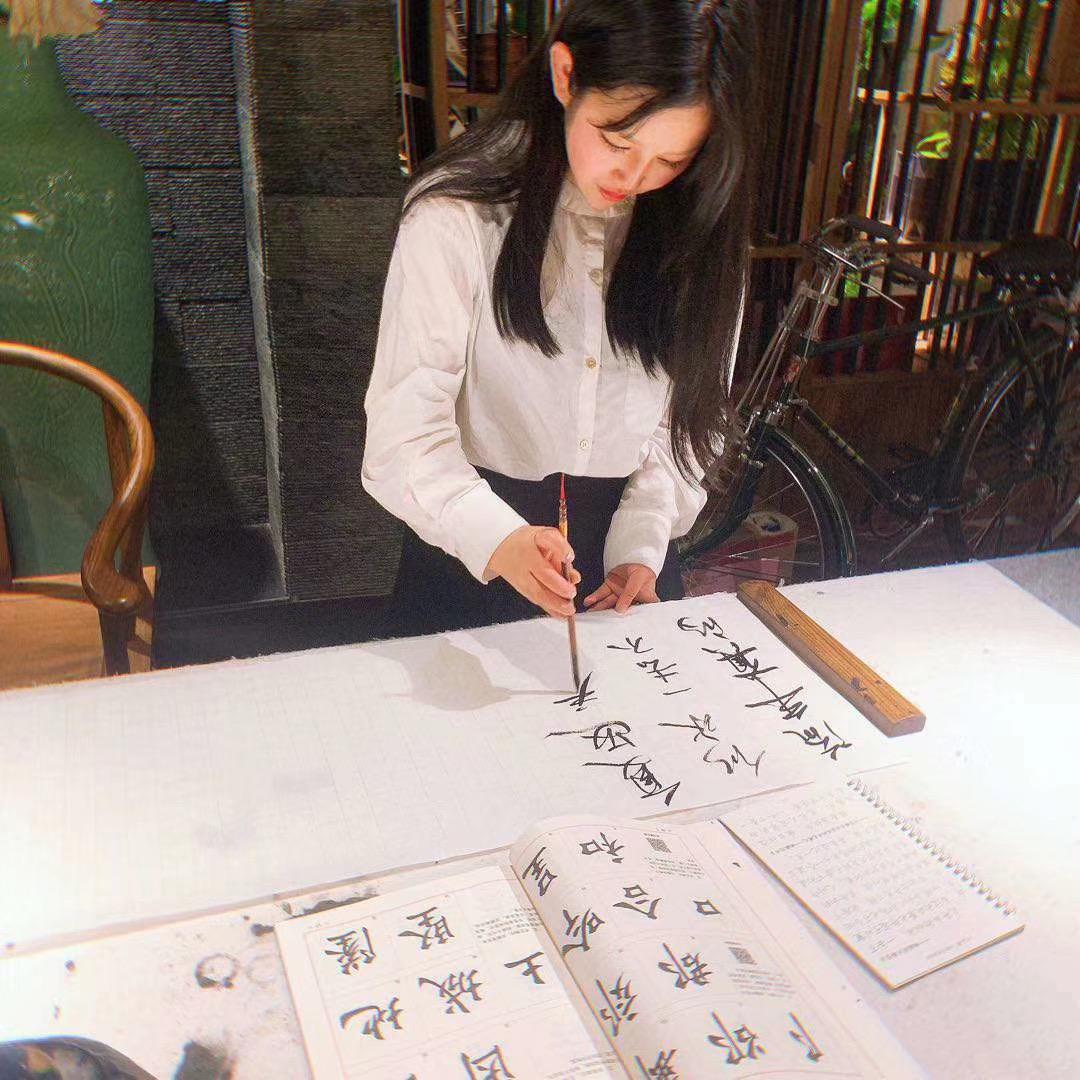 下里巴人（殷悦）