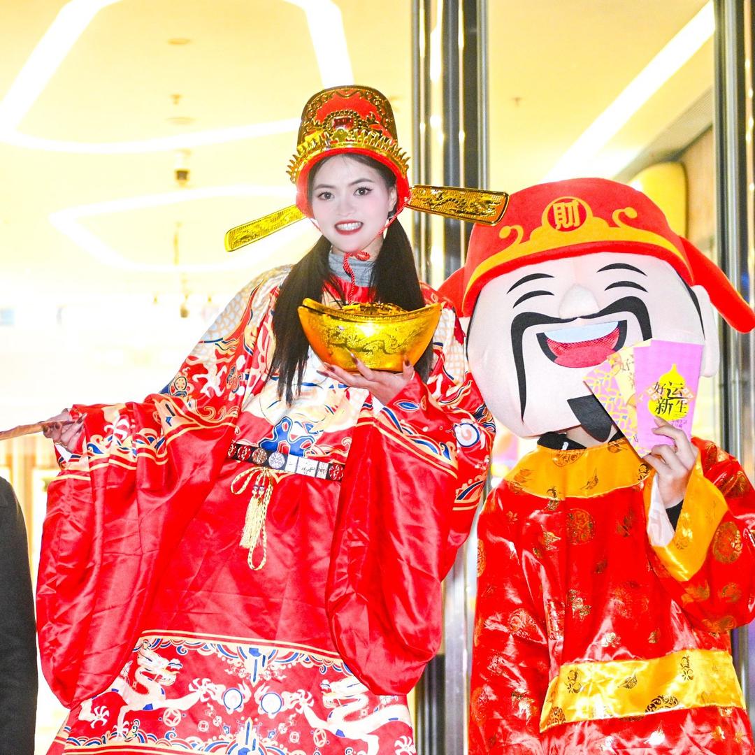 大老婆。