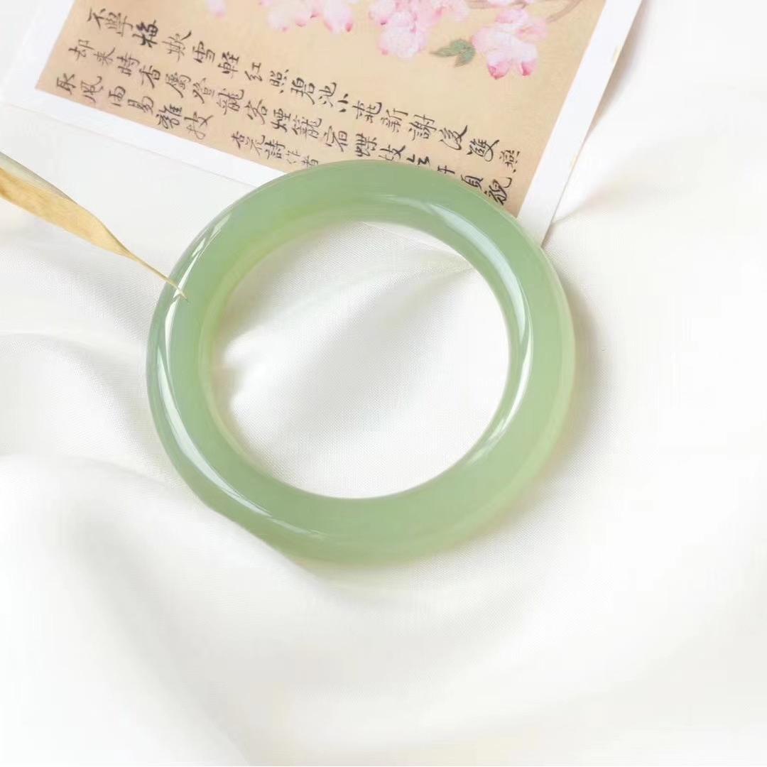 镯夫人和田玉