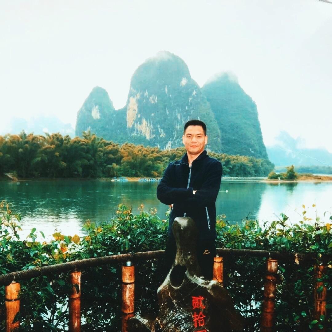 站桩的老陈