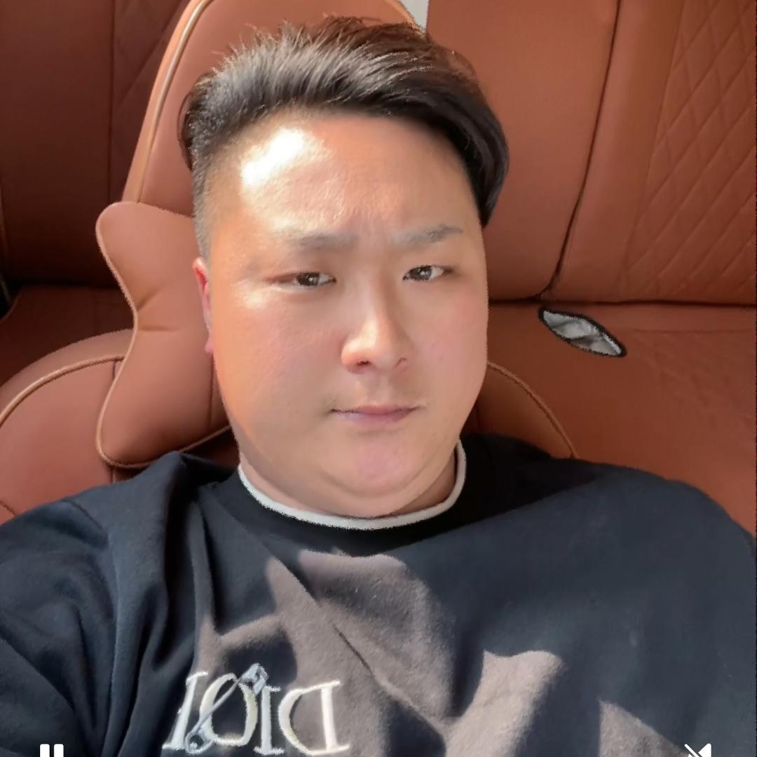 郑州航鹦鑫宠鹦鹉养殖