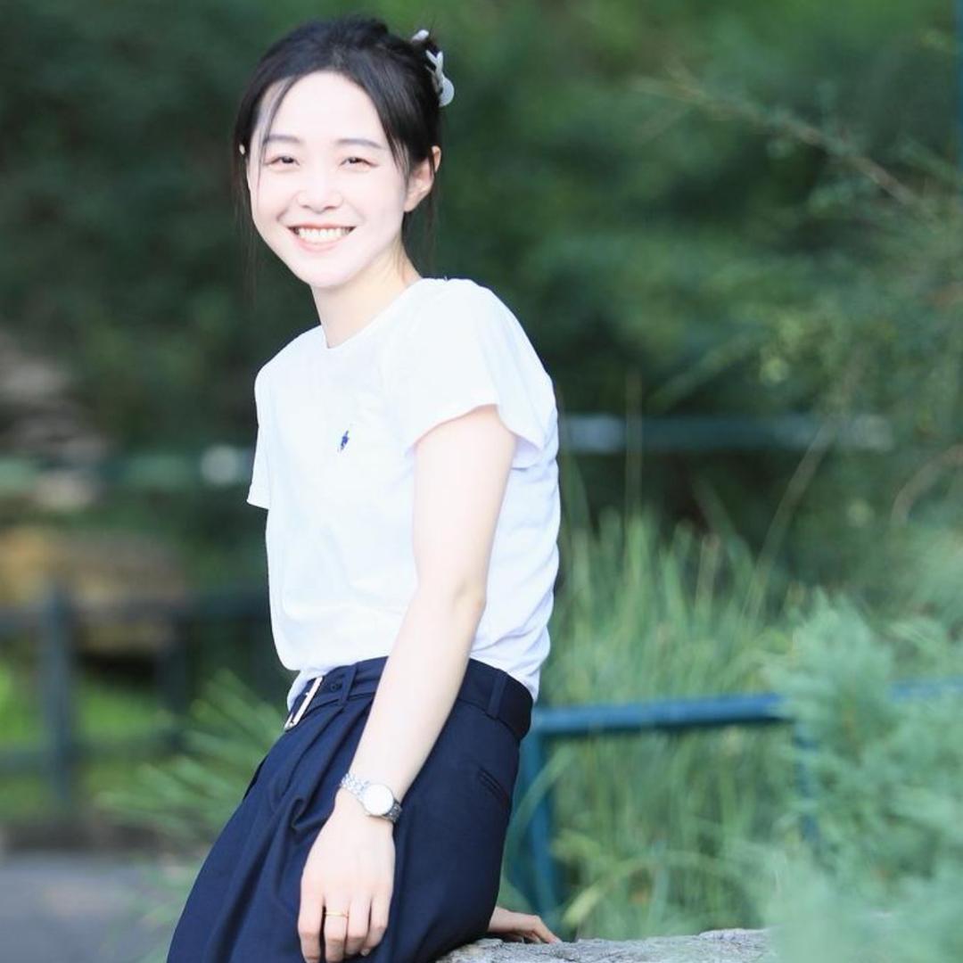 那个女孩👧