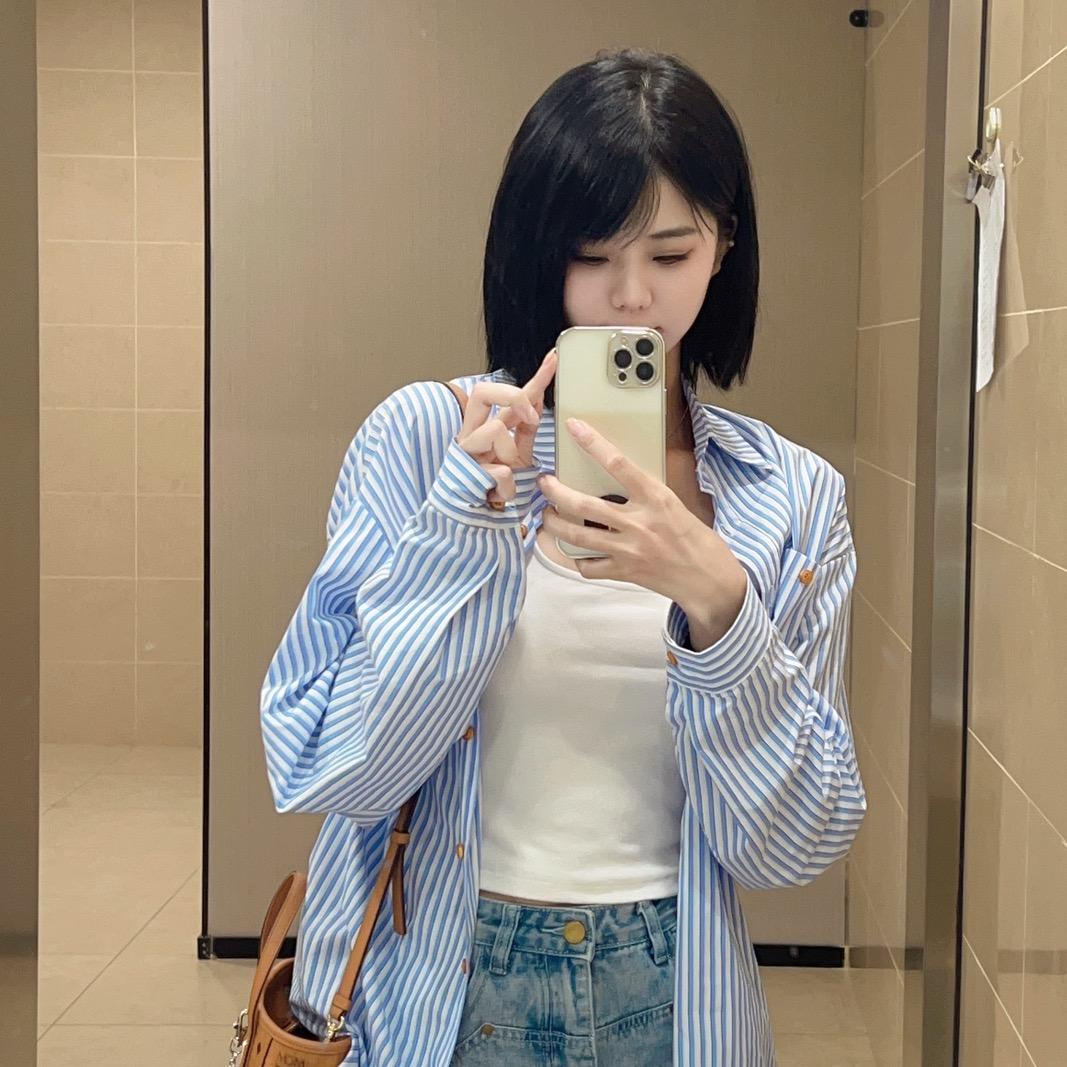 X33