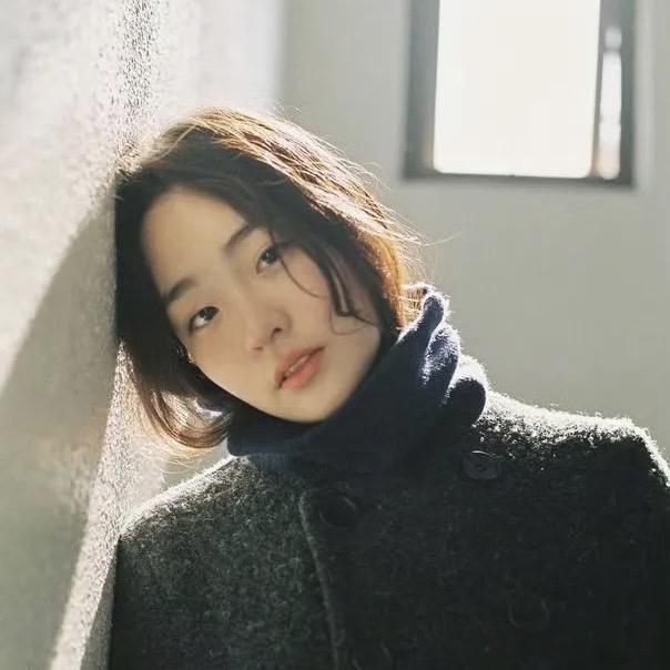 小脸duang大女士