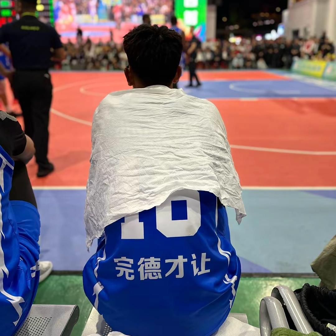 冷酷་小学生