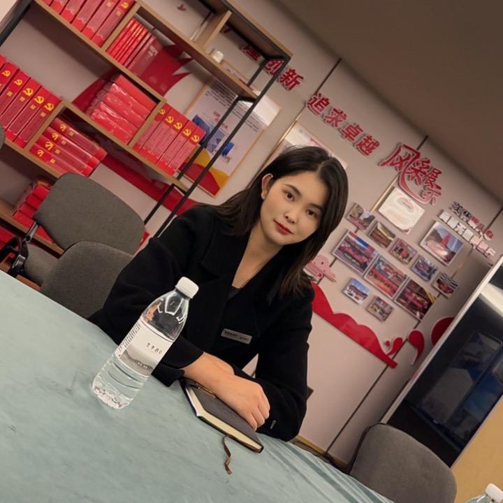 90后卖房老阿姨的日常