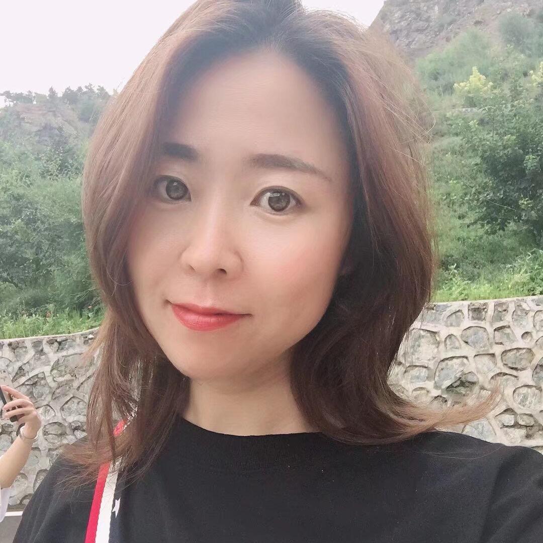 小黄薇薇