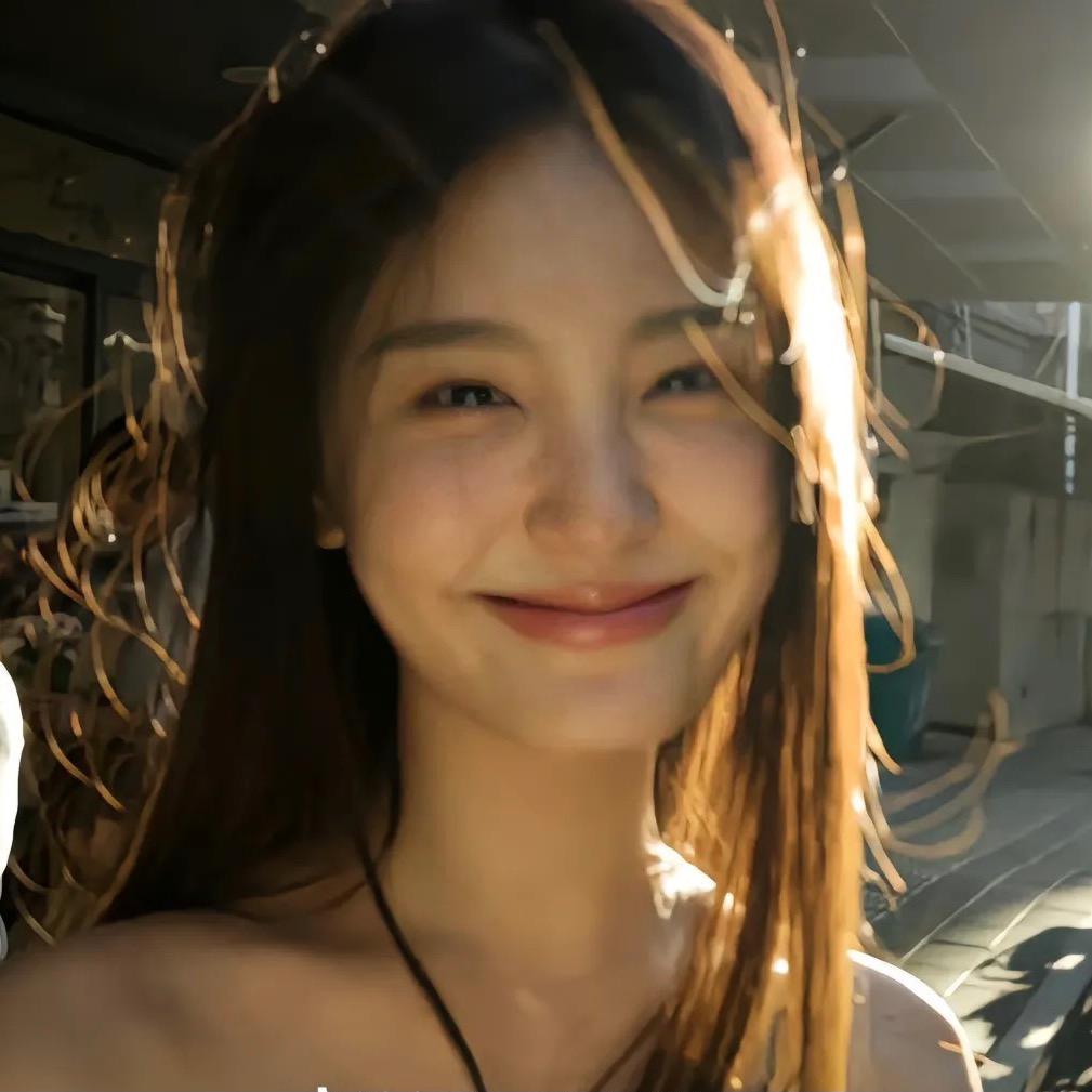阿灵。
