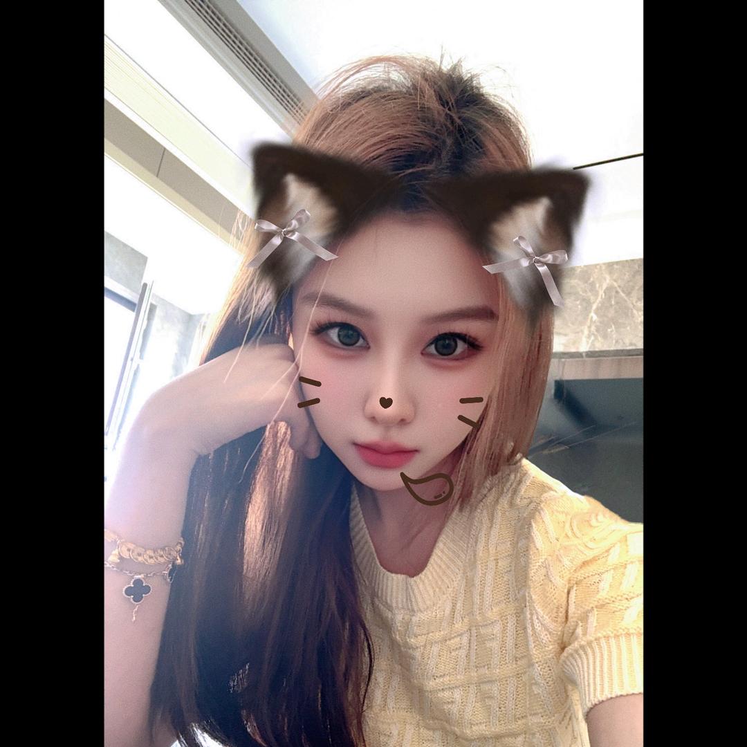 固始何医生眼镜•文欣🖤