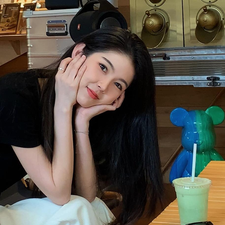 嘉欣nice穿搭