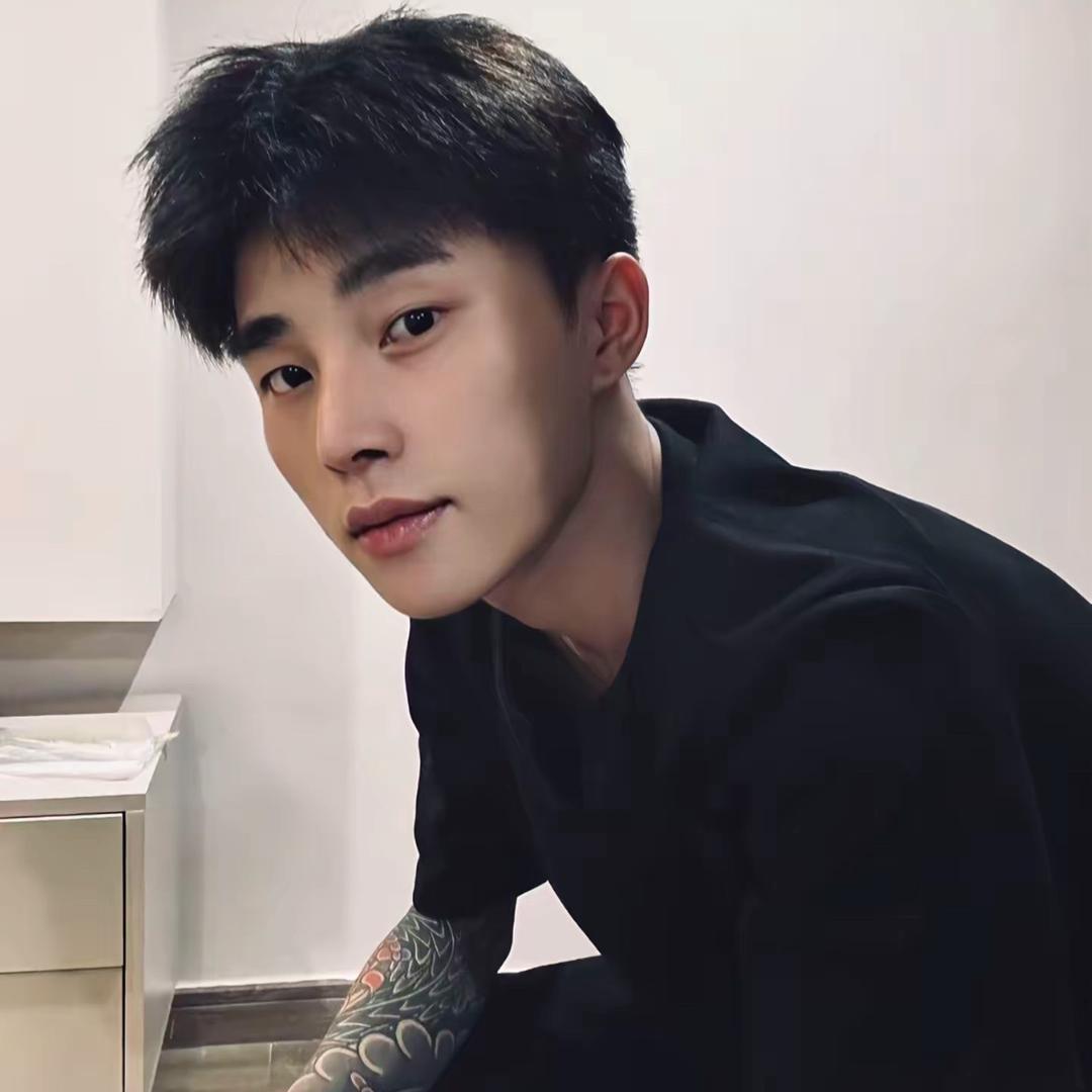 小桦.