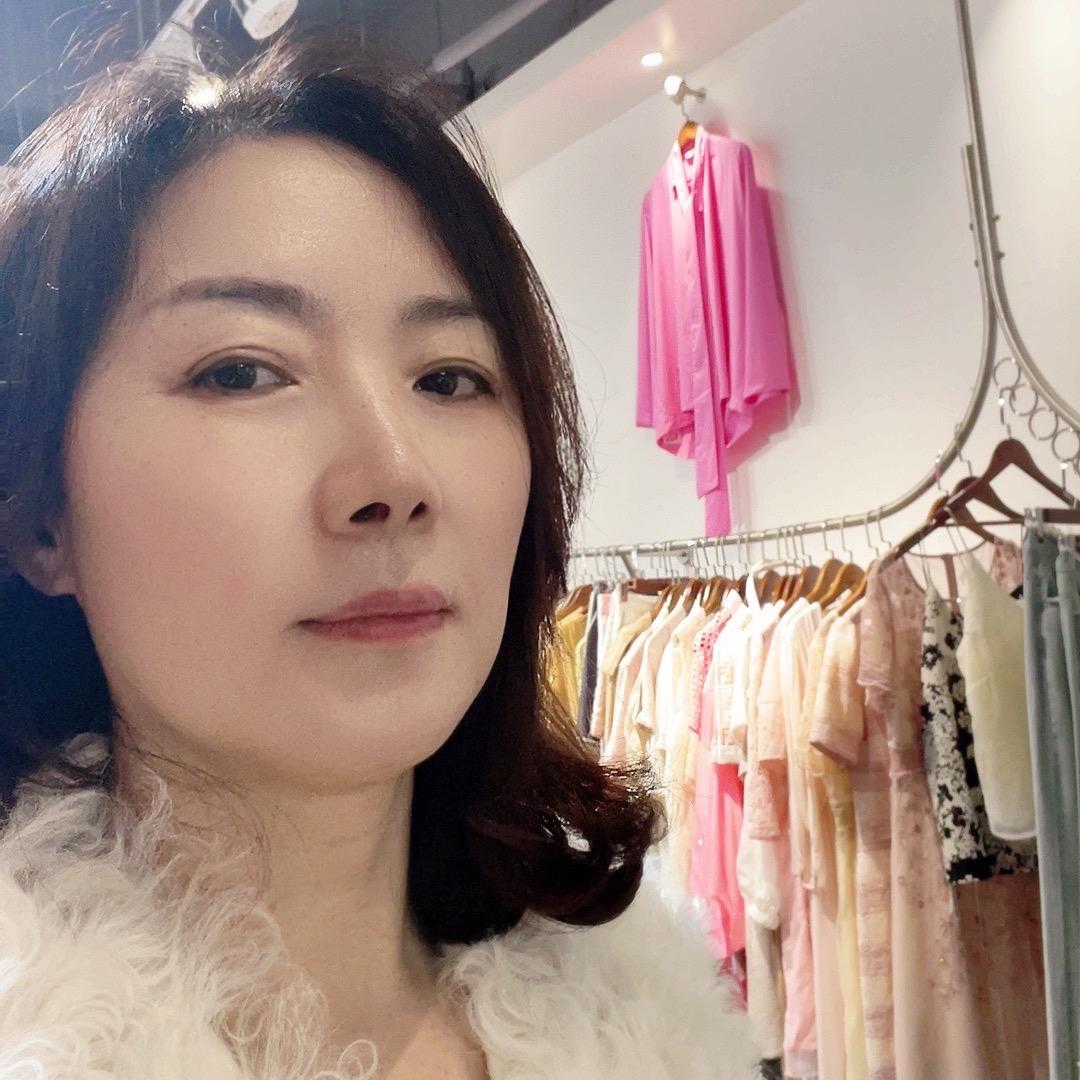 厦门贝芊雅服装店