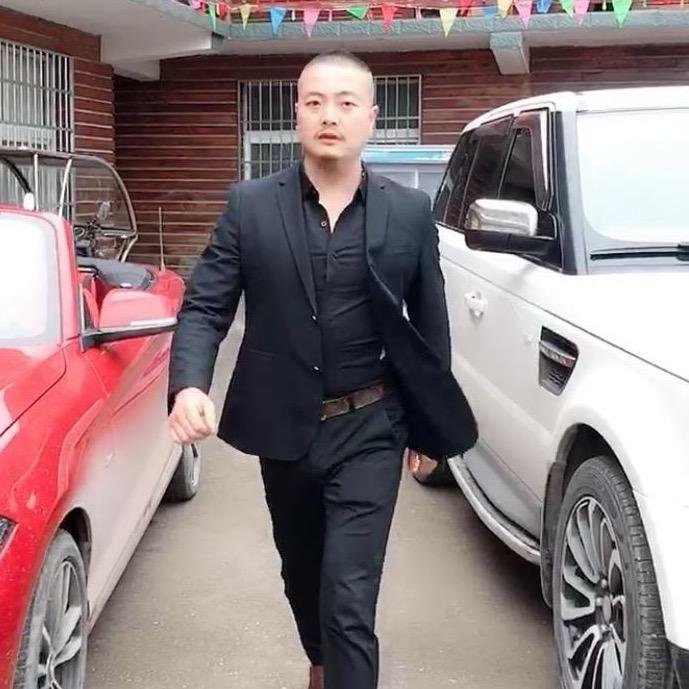 张波