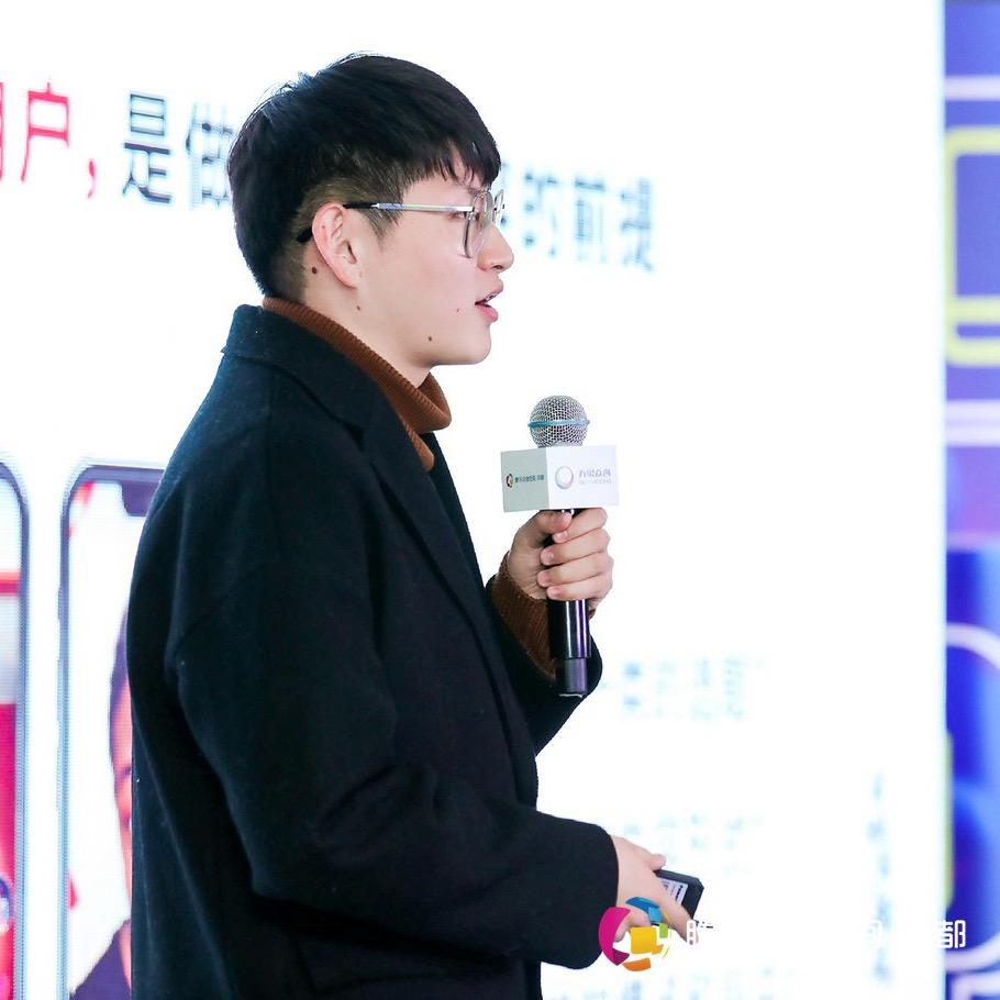 小杨的地摊儿文学