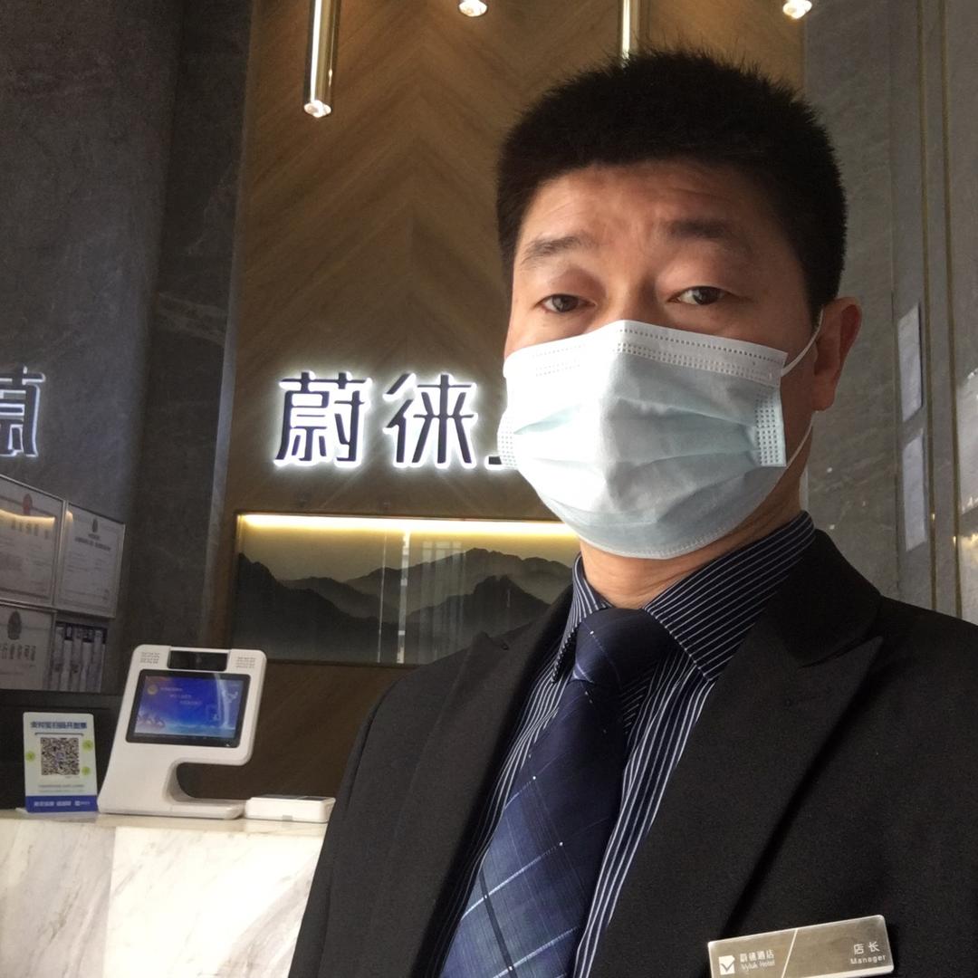 努力工作赚钱
