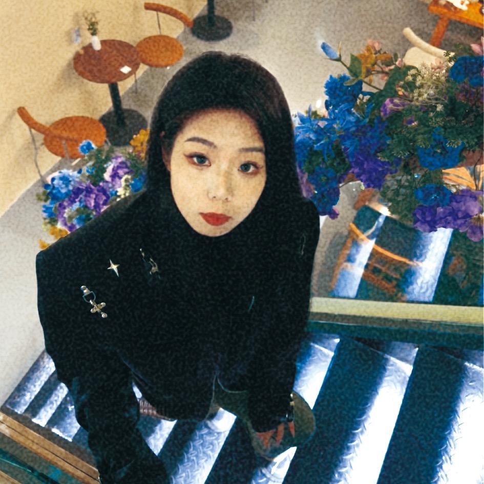 03年的老板娘