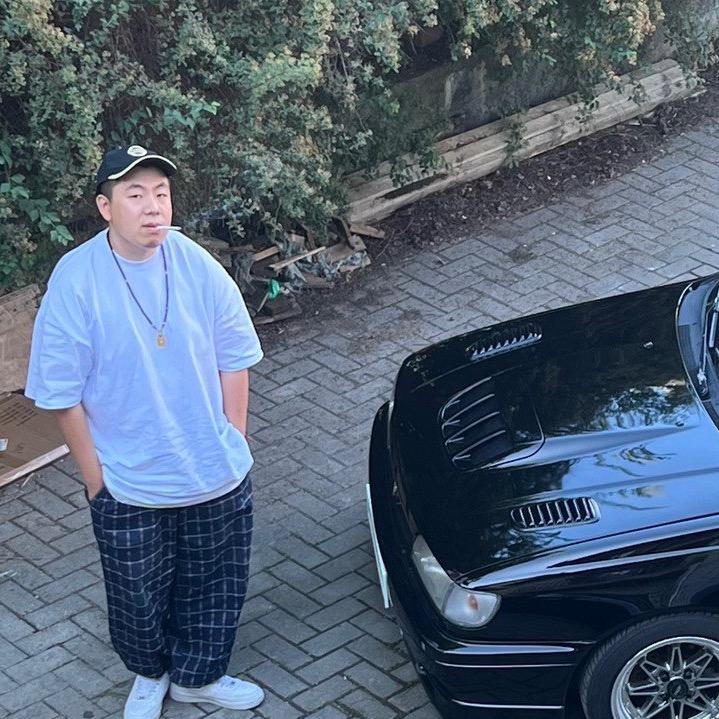 阿泰不是老师