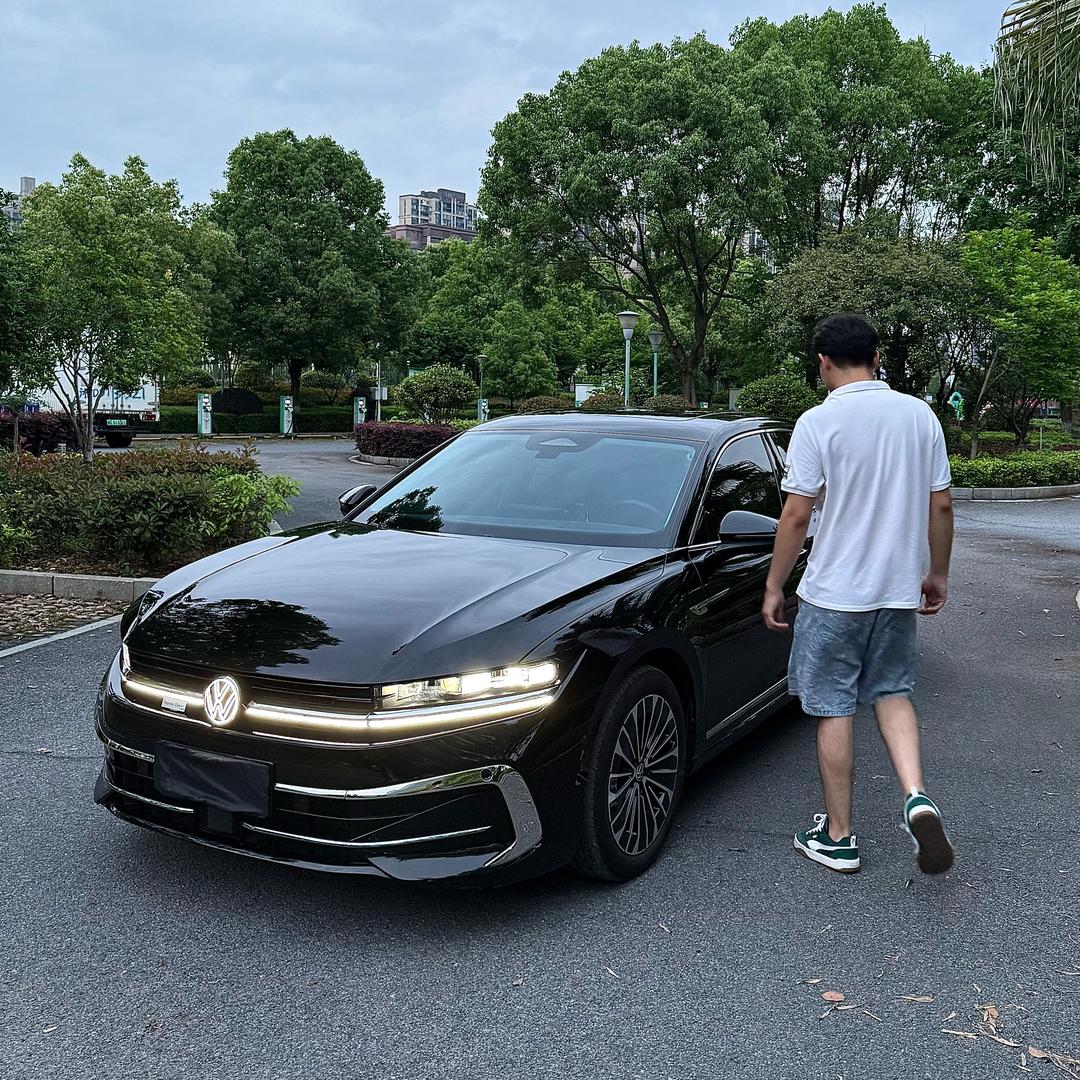 小陈的迈腾B9