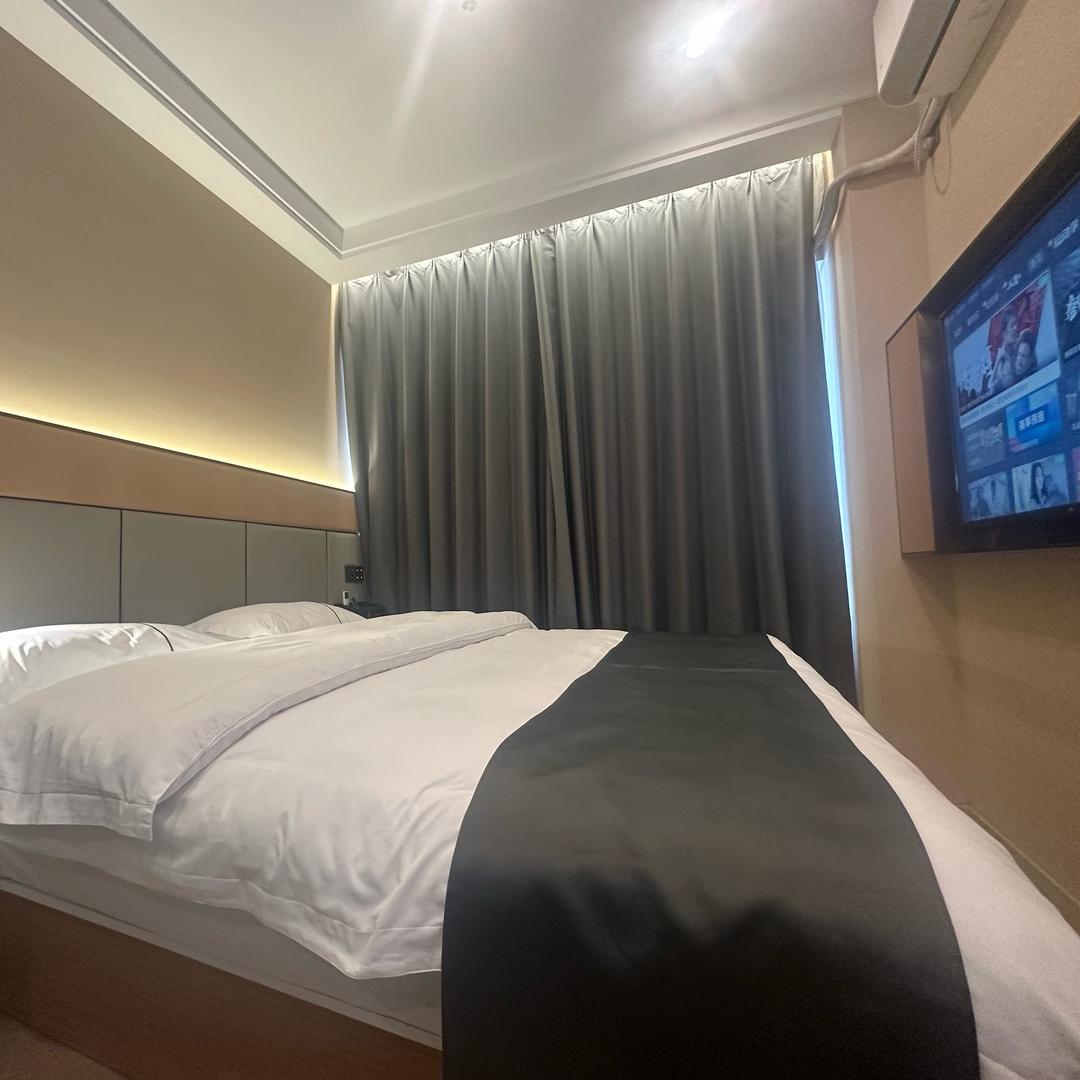 华居精选酒店官方号