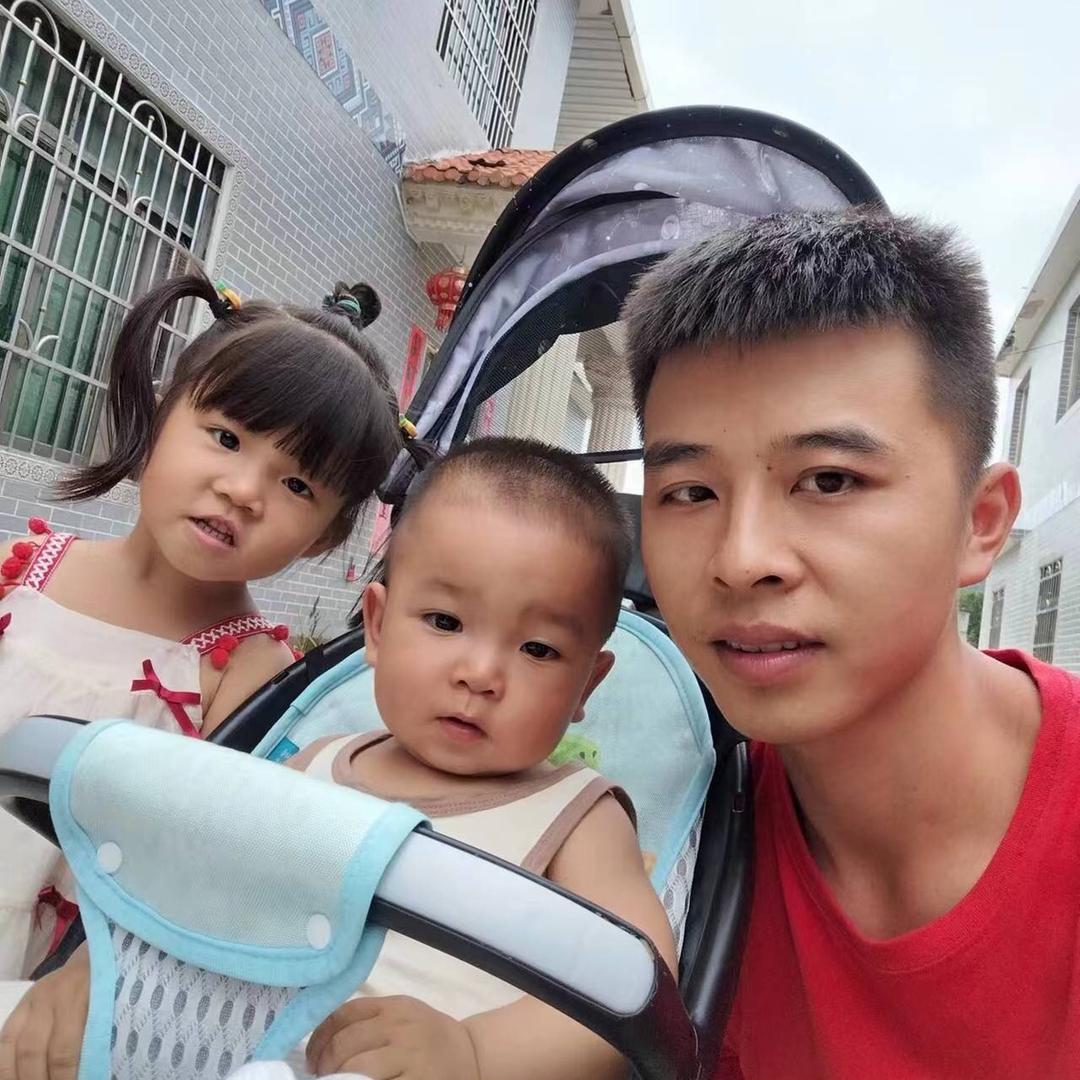 伊宸爸爸
