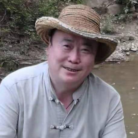 易泉视界，裴池善