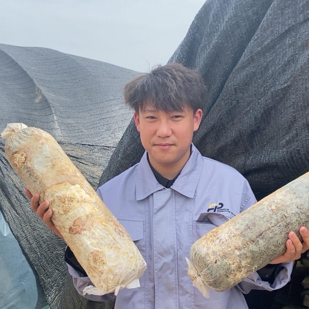 李佳弟弟