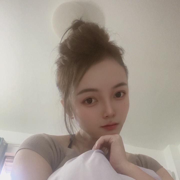 路灯下的影子