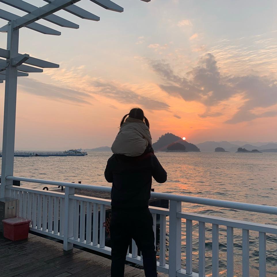 根本蓝不住.