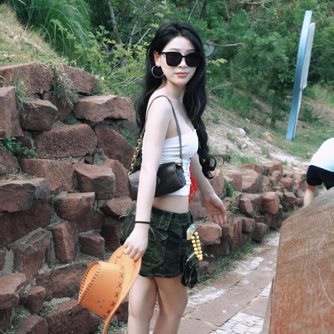 一个会化妆的雅Ya.